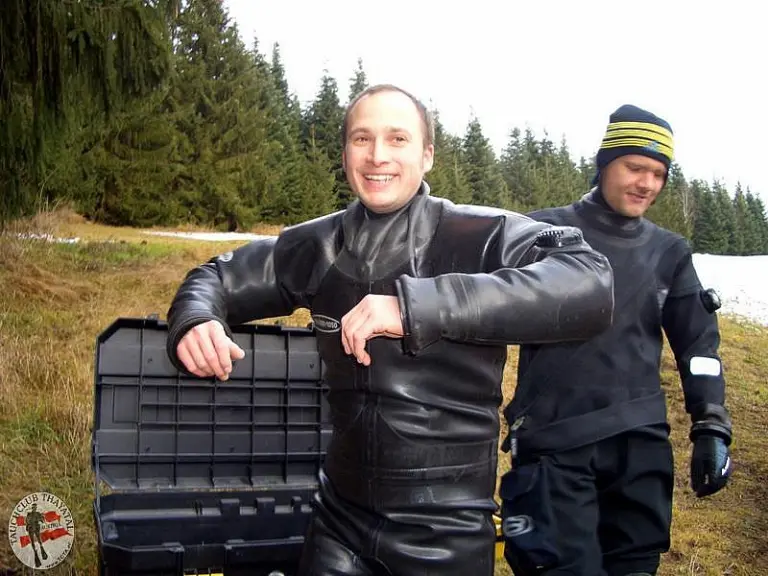 Christbaumversenken im Ottensteiner Stausee