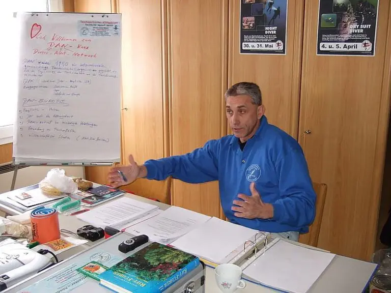 First Aid für Hazardous Marine Life Injuries (HMLI)